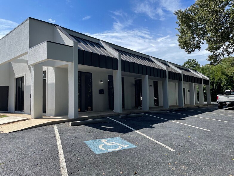 More Photos Of 64 Green St, Warner Robins Loft Creative Space For Lease