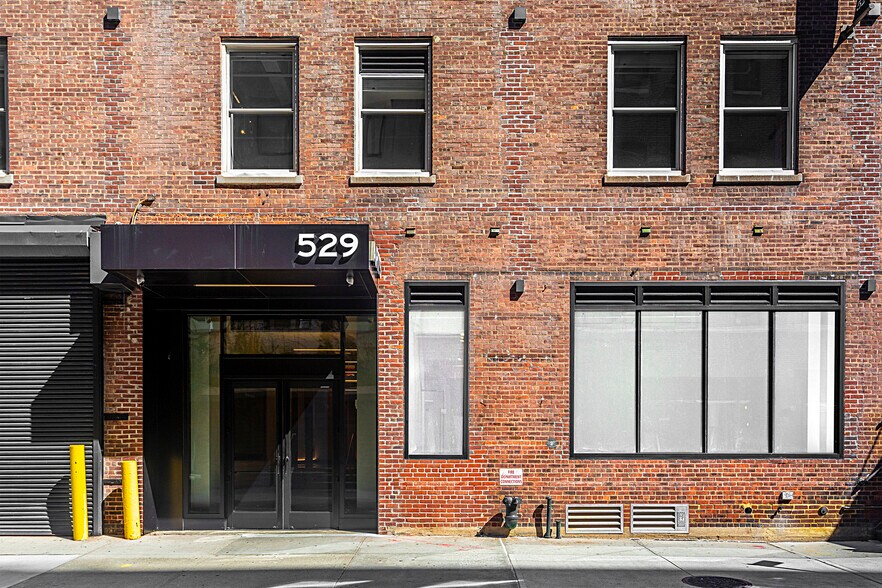 More Photos Of 529 W 20th St, New York Office For Lease