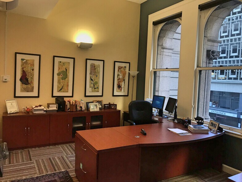 More Photos Of 730 17th St, Denver Office For Sale