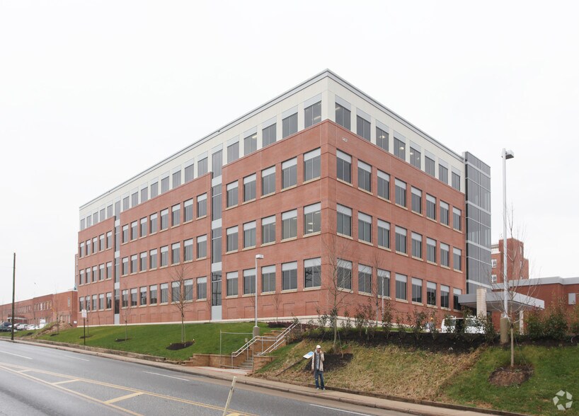 More Photos Of 3407 Wilkens Ave, Baltimore Medical For Lease