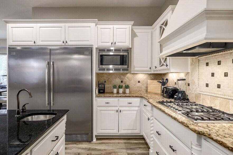 More Photos Of 8601 Zyle Rd, Austin Specialty For Sale