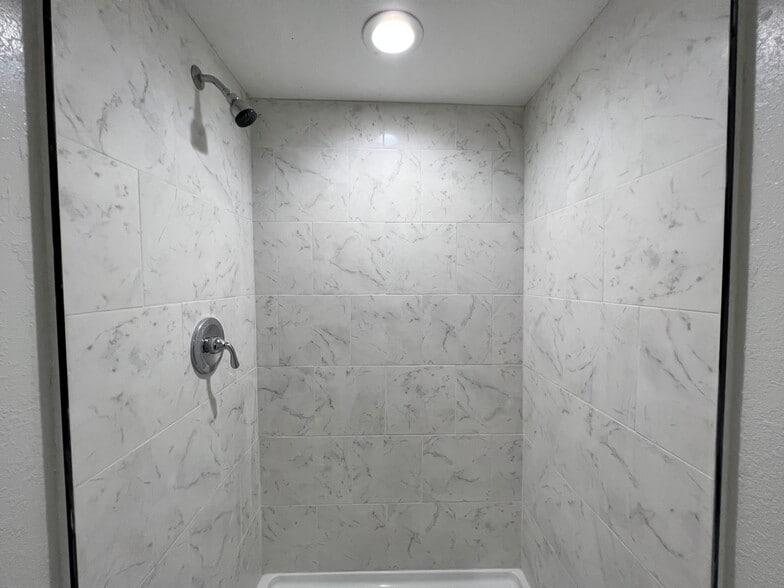 More Photos Of 3845 k-ville avenue, Auburndale Apartments For Sale