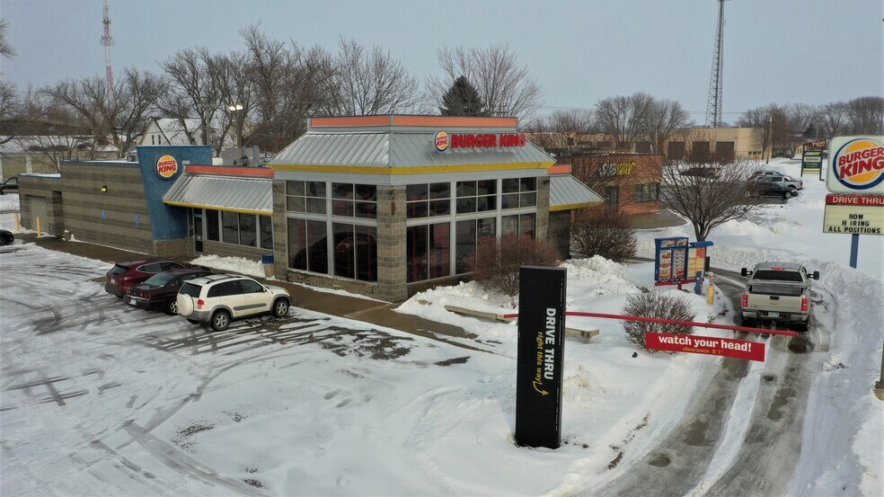 More Photos Of 1611 Highway 12 E, Willmar Fast Food For Sale