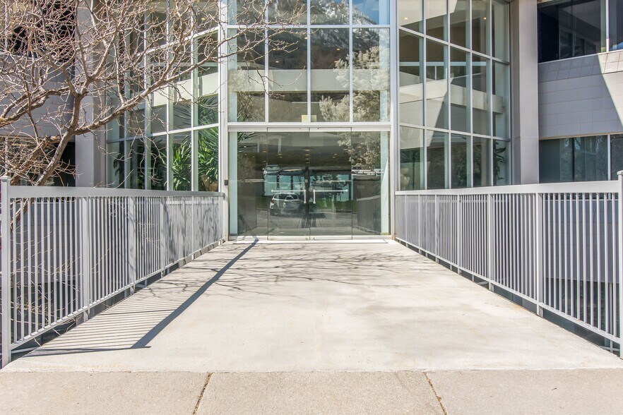 More Photos Of 4525 S Wasatch Blvd, Salt Lake City Office For Lease