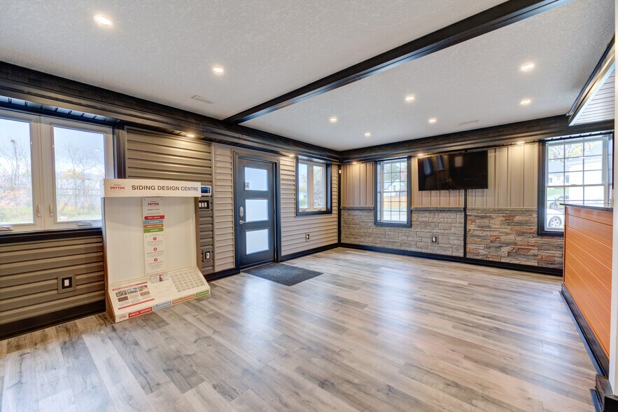 More Photos Of 76 Capron St, Paris Storefront Retail Residential For Sale