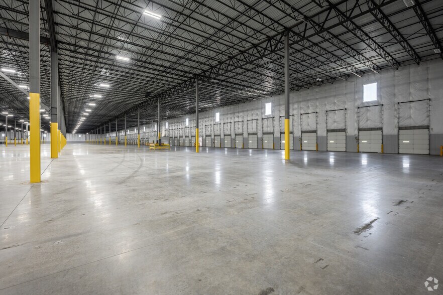 More Photos Of 610 Chelsea Rd, Aberdeen Warehouse For Lease