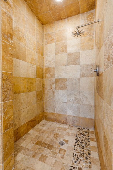 More Photos Of 1521 Hull St, Richmond Storefront Retail Residential For Sale