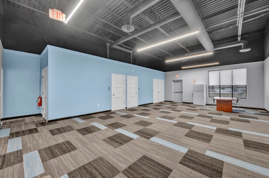 More Photos Of 8425 Station St, Mentor Freestanding For Sale