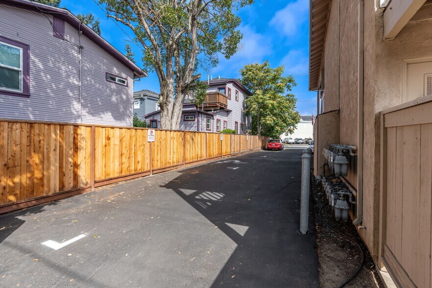 More Photos Of 1415 4th St, Napa Apartments For Sale
