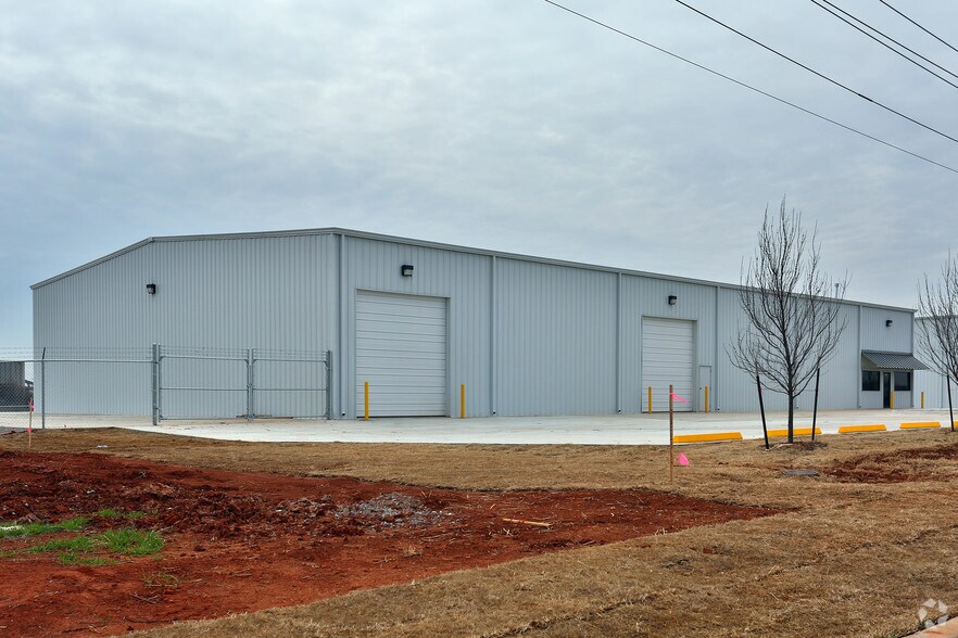 More Photos Of 4720 United Dr, Oklahoma City Industrial For Sale