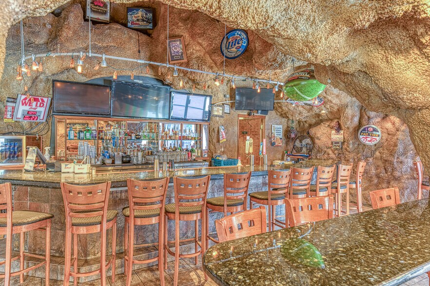 More Photos Of 45 Hanover St, Lebanon Restaurant For Lease