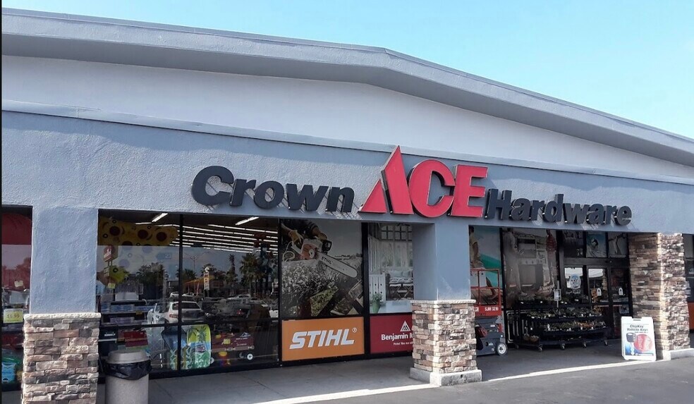 More Photos Of 9005 Adams Ave, Huntington Beach Unknown For Lease