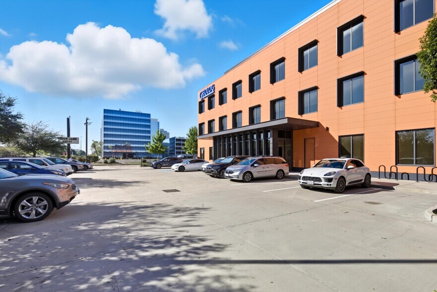 More Photos Of 10402 Valley Forge Dr, Houston Office For Lease