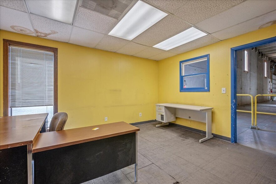 More Photos Of 265 Northamerican Rd, Cheyenne Warehouse For Lease