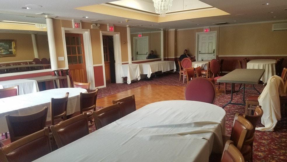 More Photos Of 356 Kimball Ave, Yonkers Restaurant For Sale