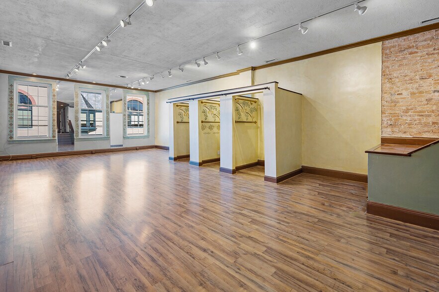 More Photos Of 43 Main St, Clinton Township Storefront For Sale