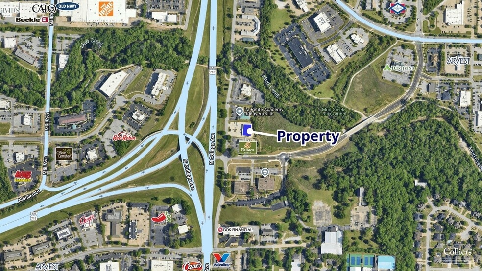 More Photos Of 3660 N Front St, Fayetteville Freestanding For Lease