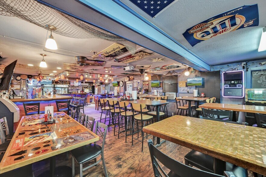 More Photos Of 10 W Oak St, Frackville Restaurant For Sale