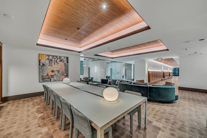 More Photos Of 2801 Sunset Pl, Los Angeles Apartments For Lease