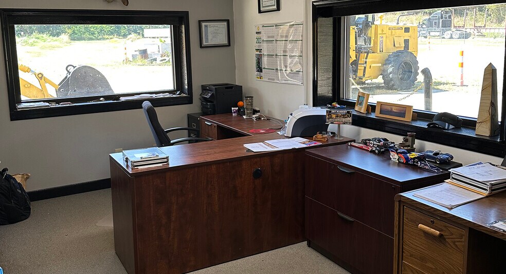 More Photos Of 201 Hummel Ross Rd, Hopewell Warehouse For Sale