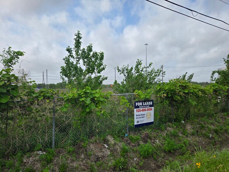 More Photos Of 8006 Hall Rd, Houston Land For Lease