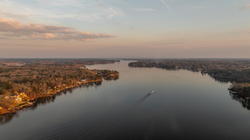 More Photos Of 402 Cliffside dr, Titus Land For Sale