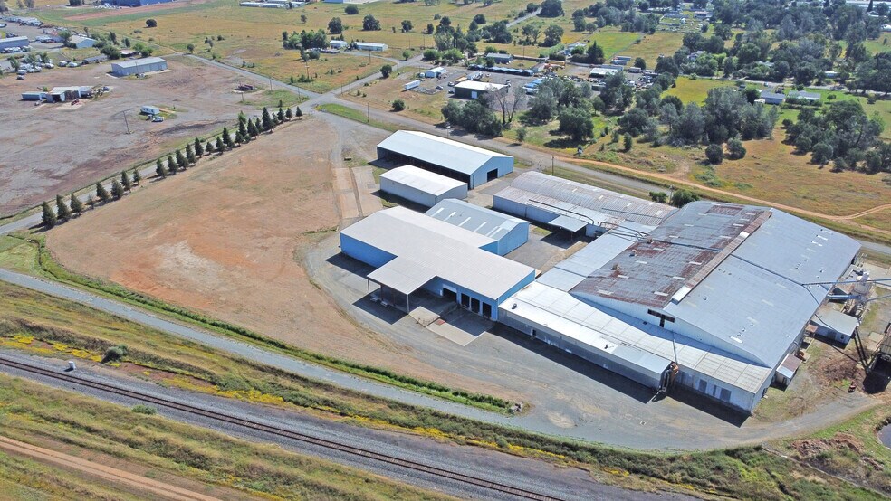 Primary Photo Of 1980 Kusel Rd, Oroville Manufacturing For Sale