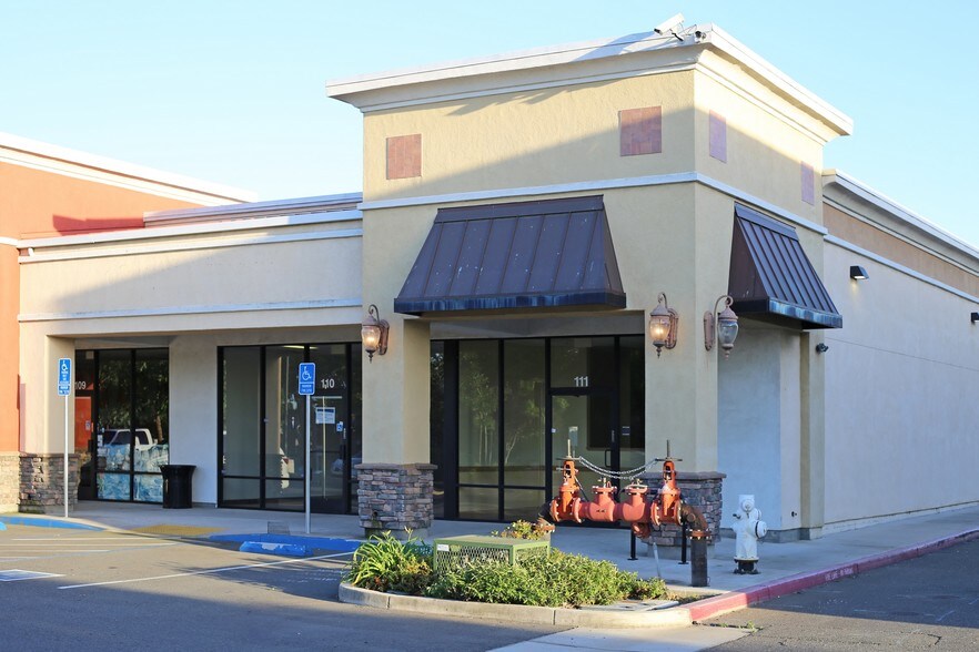 More Photos Of 7500 Elsie Ave, Sacramento Storefront Retail Office For Lease