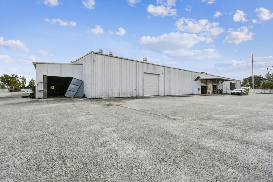 More Photos Of 4811 W Sligh Ave, Tampa Warehouse For Sale