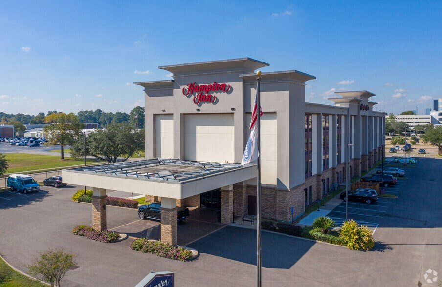 More Photos Of 11333 Katy Fwy, Houston Hotel For Sale