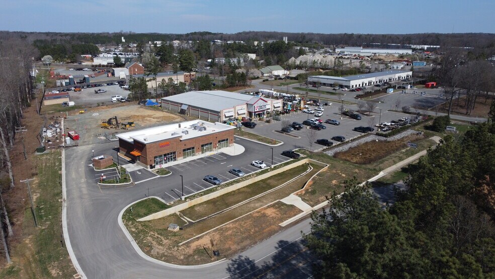 More Photos Of 2070 Ashland Rd, Rockville Storefront For Lease