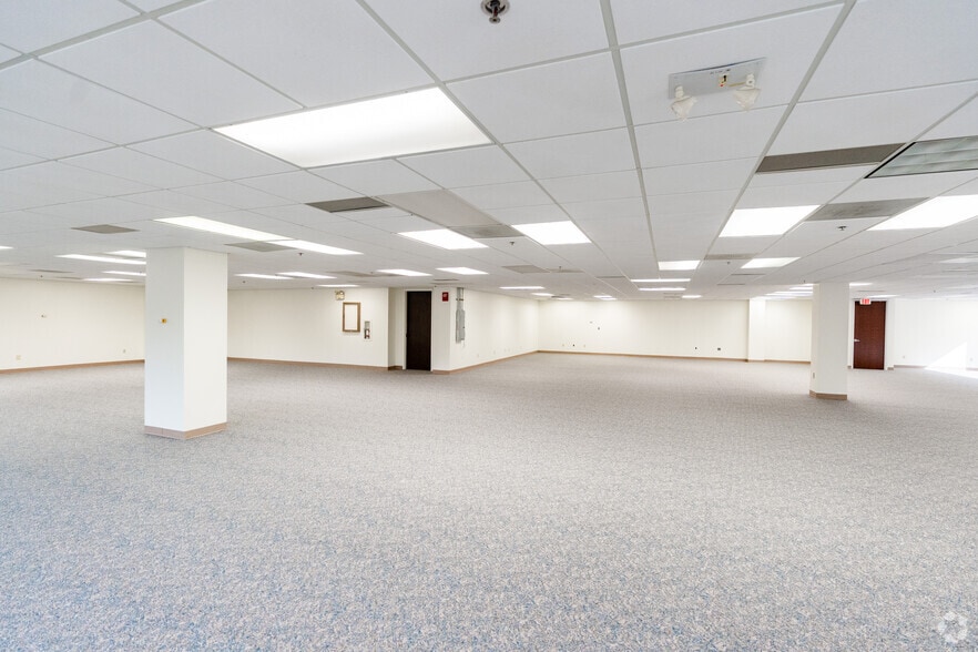 More Photos Of 2828 Croasdaile Dr, Durham Office For Sale