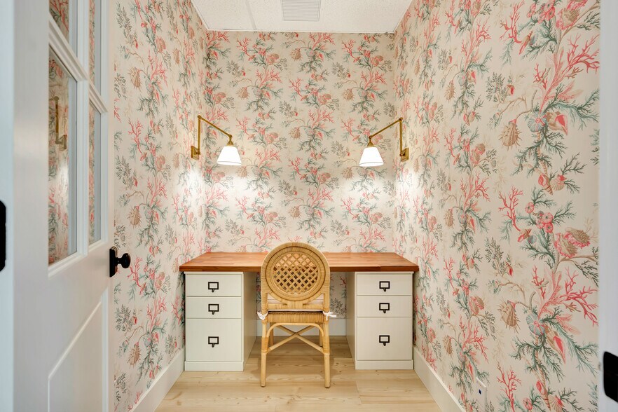 More Photos Of 725 N A1A, Jupiter Medical For Sale