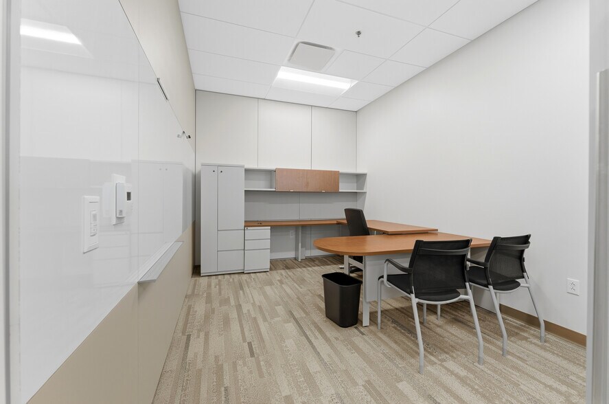 More Photos Of 423 Fortress Blvd, Morgantown Office For Sale