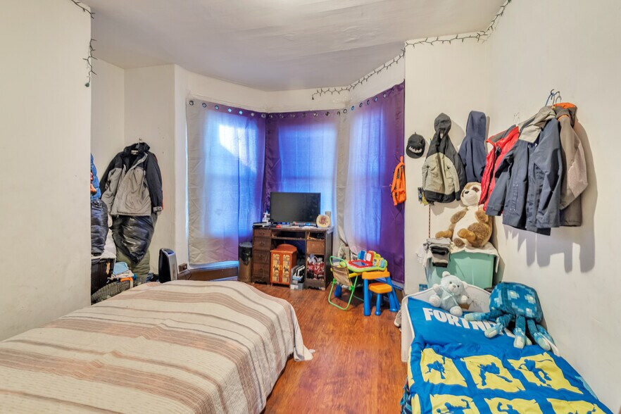 More Photos Of 2803 N 22nd St, Philadelphia General Retail For Sale