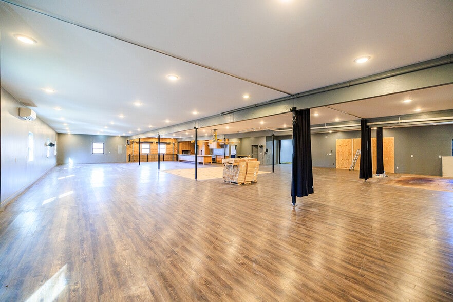 More Photos Of , Bloomington Unknown For Sale