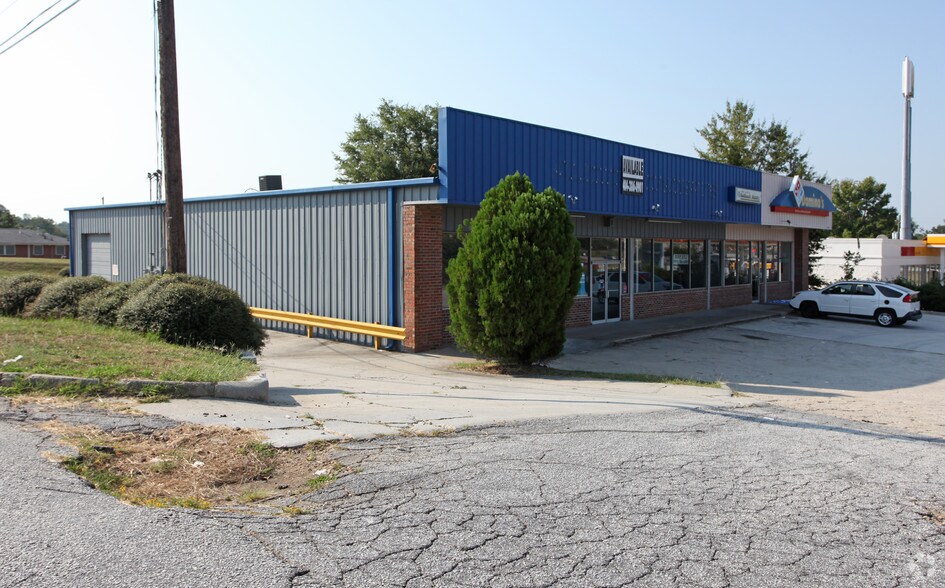 Primary Photo Of 1190-1200 West Ave, Conyers Freestanding For Sale
