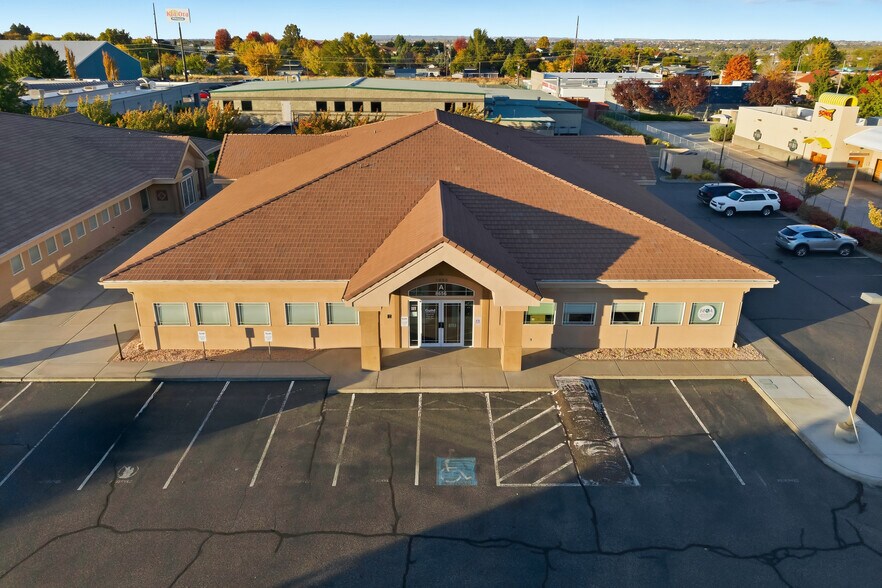 More Photos Of 8656 W Gage Blvd, Kennewick Office For Lease