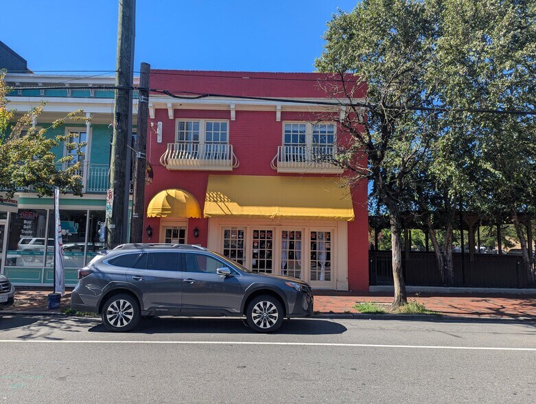 More Photos Of 1309 W Main St, Richmond Storefront Retail Office For Lease