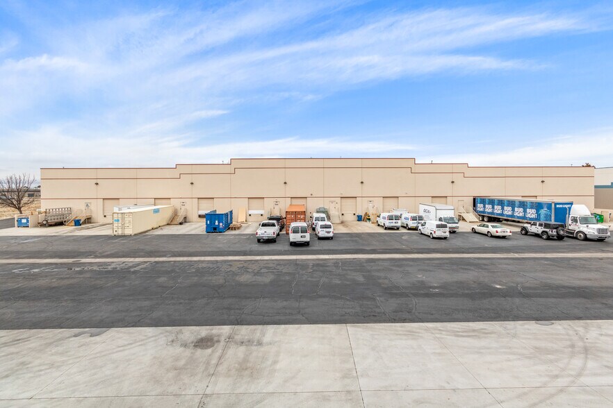 More Photos Of 2240 S Cole Rd, Boise Warehouse For Lease