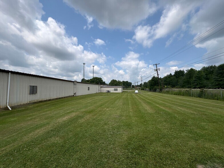 More Photos Of 6103 State Route 446, Canfield Warehouse For Lease