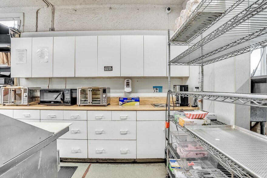 More Photos Of 45 Visitacion Ave, Brisbane Freestanding For Sale