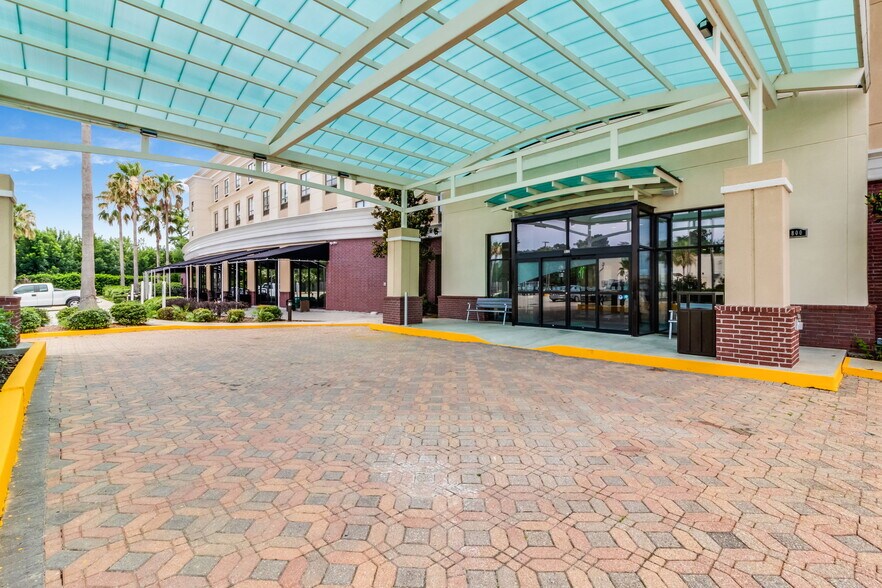 More Photos Of 1800 Martin Luther King Blvd, Houma Hotel For Sale