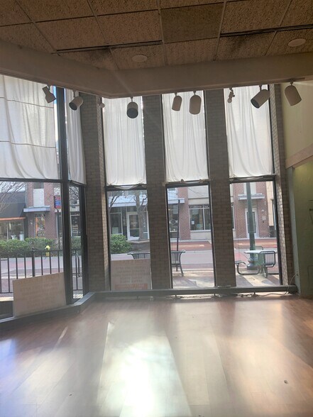 More Photos Of 157 S Kalamazoo Mall, Kalamazoo Apartments For Lease