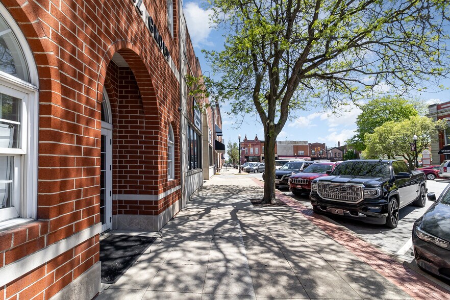 More Photos Of 118 W Clark St, Crown Point Office Residential For Sale