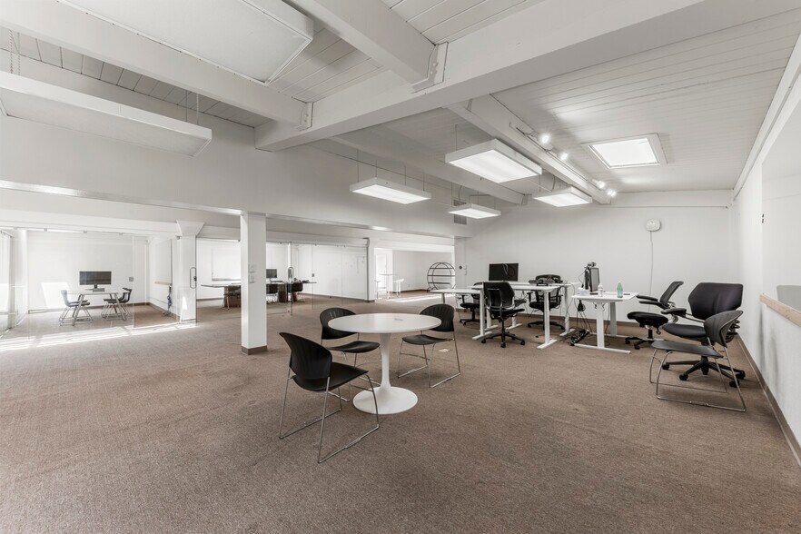 More Photos Of 580 College Ave, Palo Alto Office For Lease