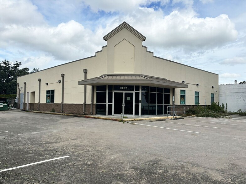 More Photos Of 2207 Crawford St, Houston Medical For Lease