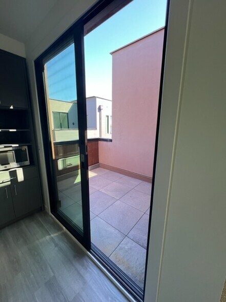 More Photos Of 739-747 Channing Way, Berkeley Apartments For Sale