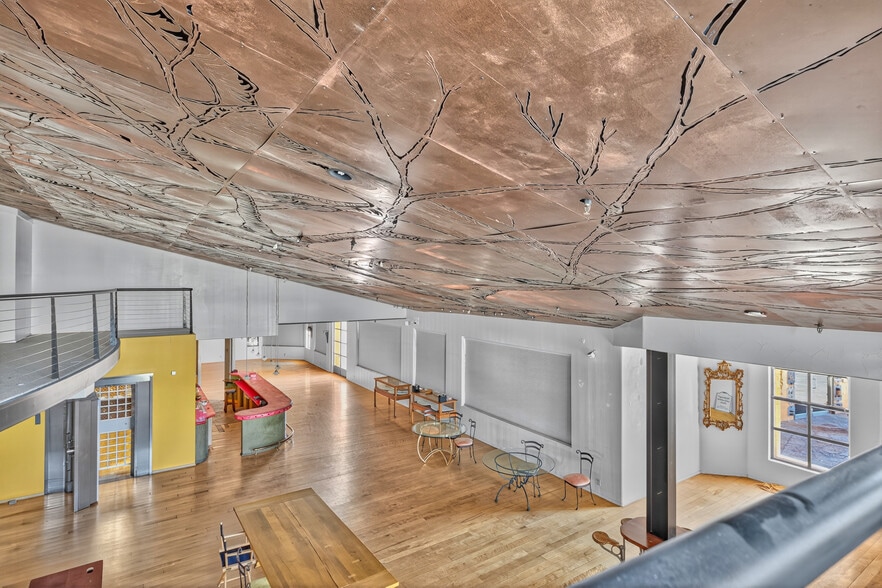 More Photos Of 73951-73995 El Paseo, Palm Desert Storefront For Sale