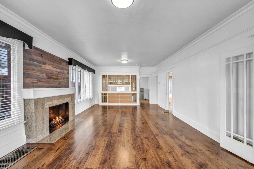 More Photos Of 72 Burns St, Reno Storefront Retail Residential For Lease